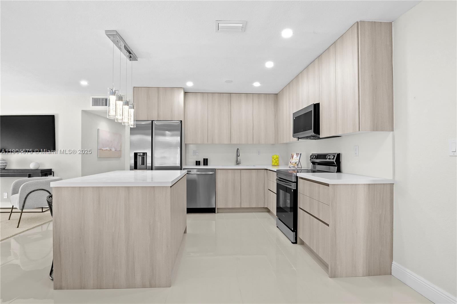 FLEETWOOD MANOR - Residential