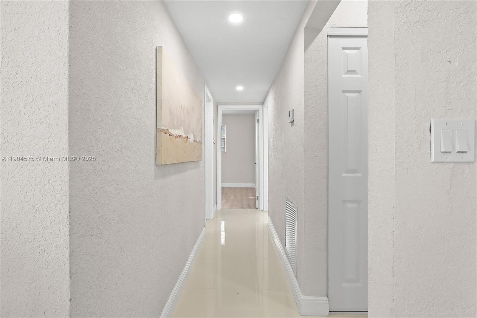 FLEETWOOD MANOR - Residential