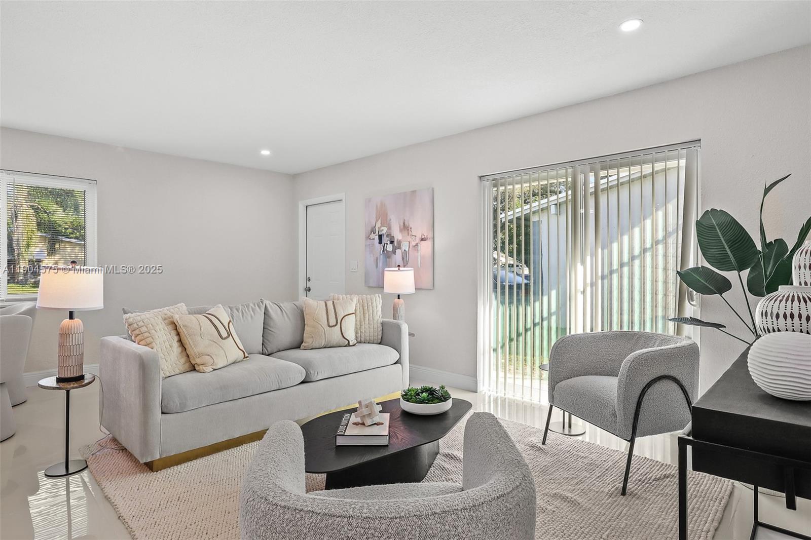 FLEETWOOD MANOR - Residential