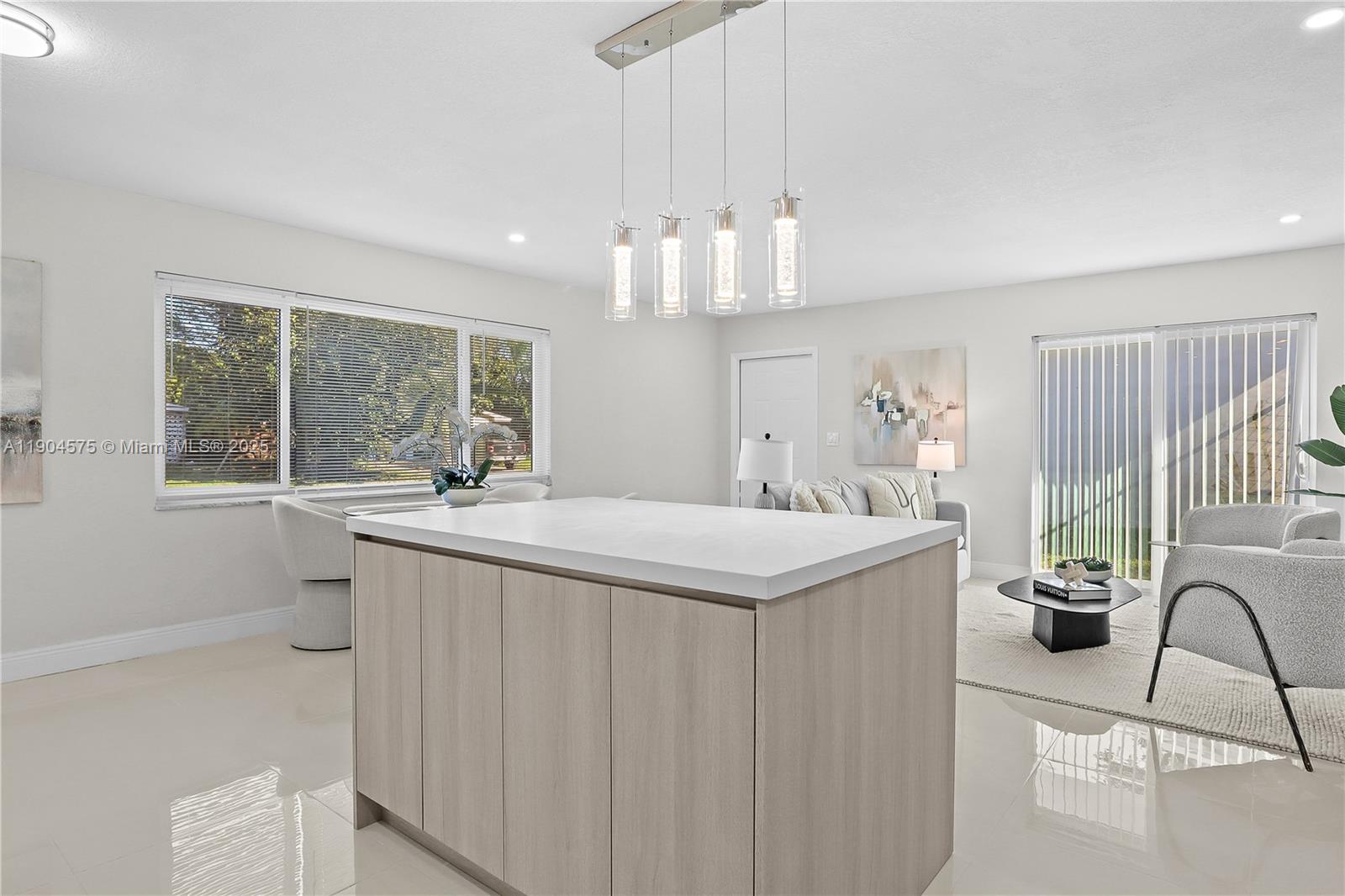 FLEETWOOD MANOR - Residential