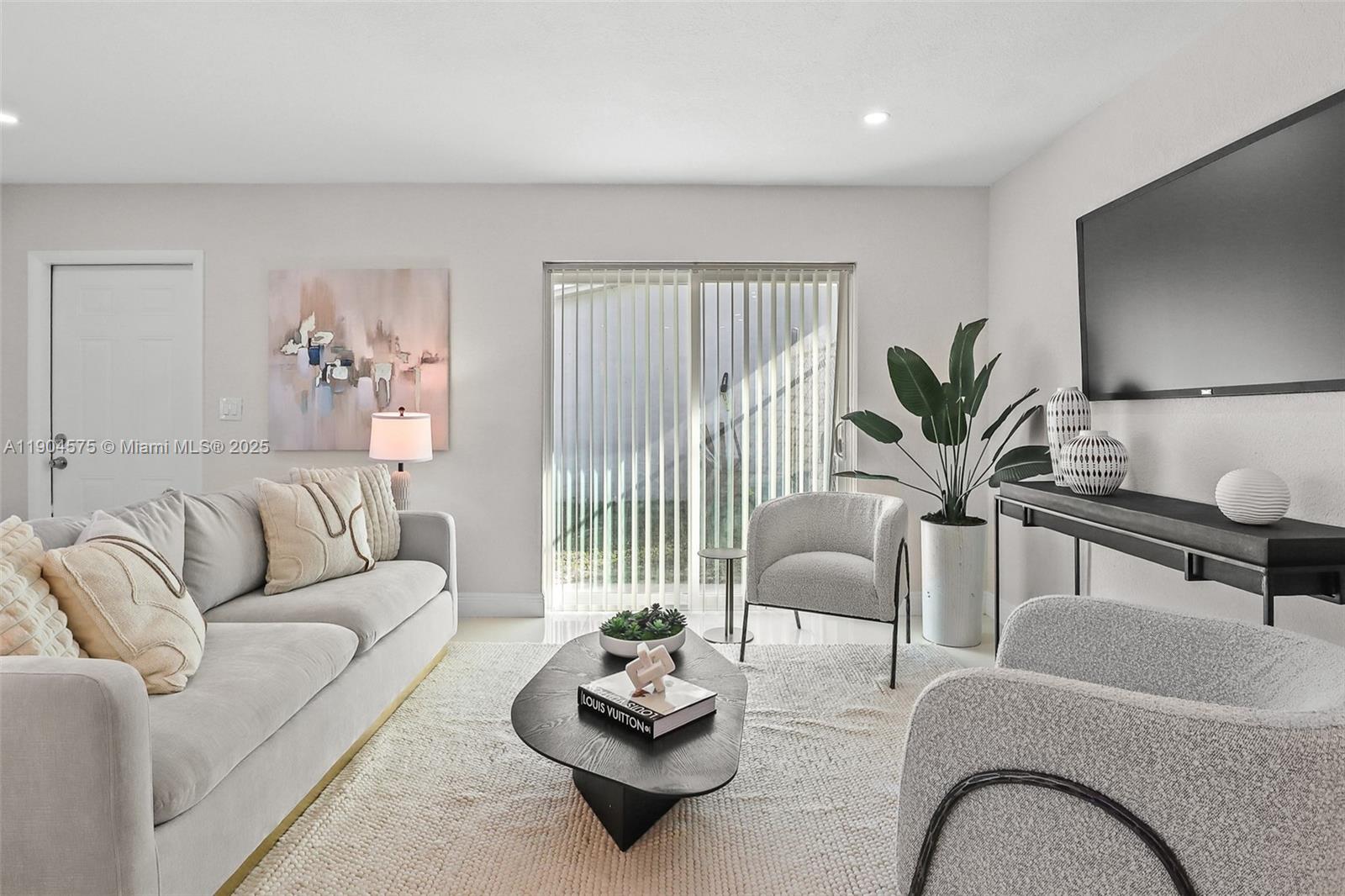 FLEETWOOD MANOR - Residential