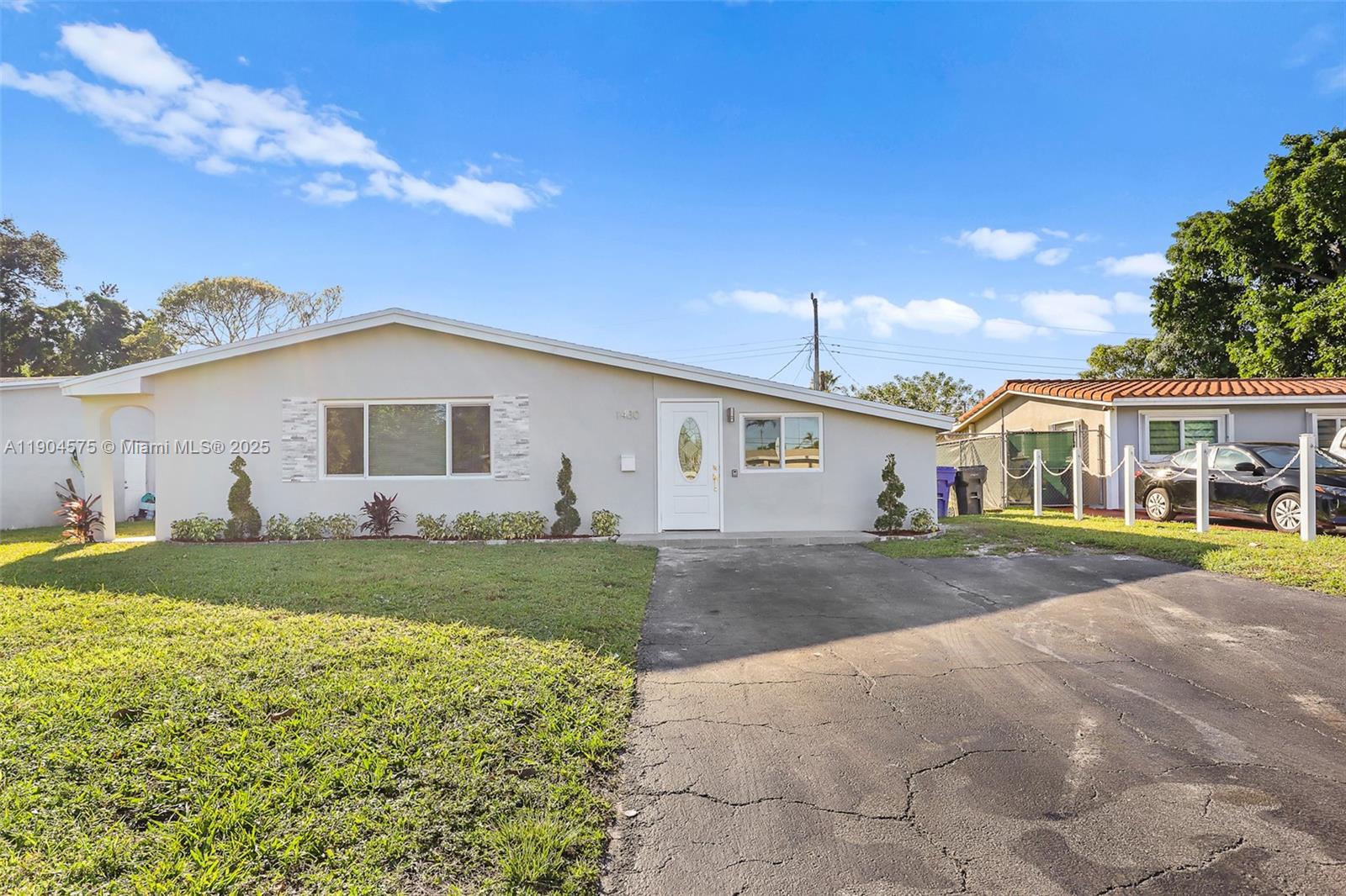 FLEETWOOD MANOR - Residential