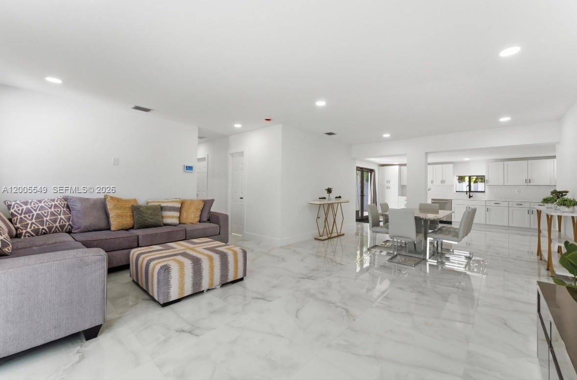 FULFORD HEIGHTS - Residential