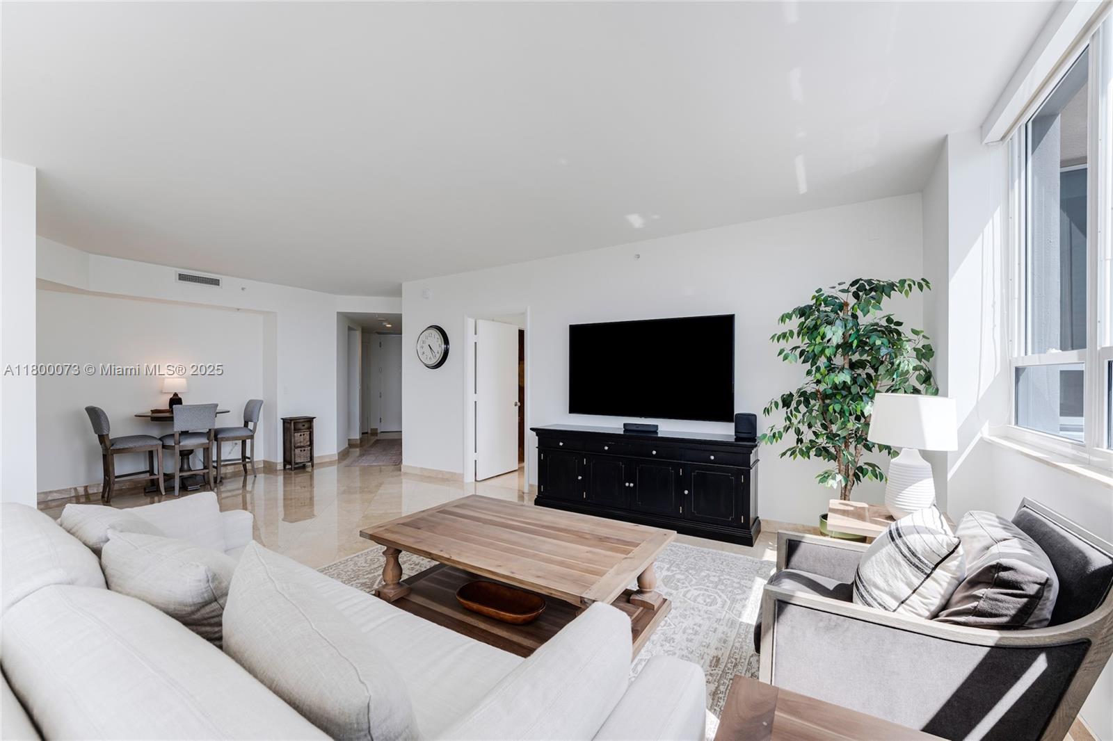 COURTS BRICKELL KEY CONDO - Residential