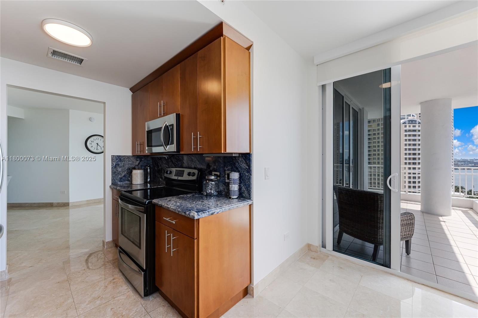 COURTS BRICKELL KEY CONDO - Residential