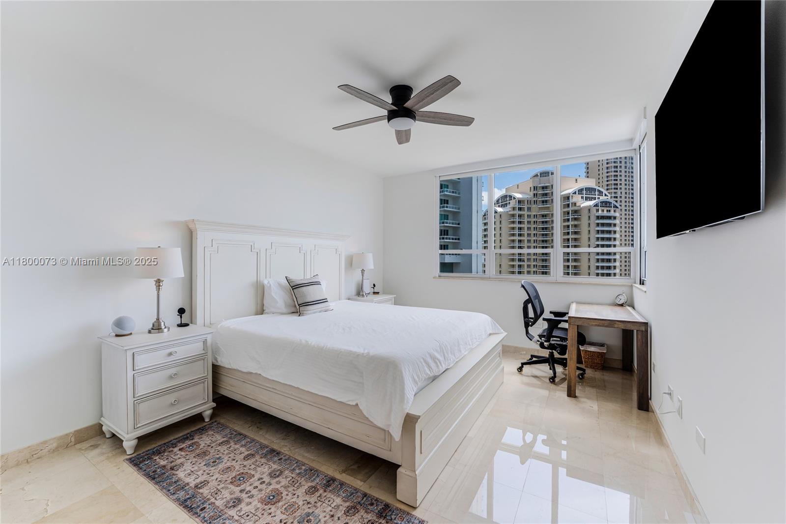 COURTS BRICKELL KEY CONDO - Residential
