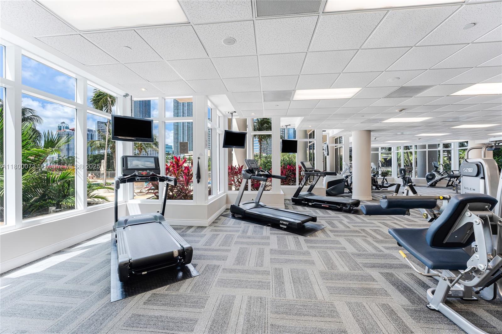COURTS BRICKELL KEY CONDO - Residential