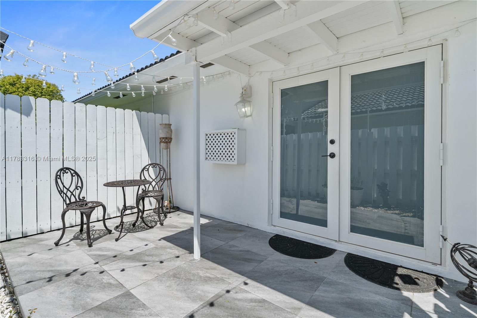 Rental Property at 1204 Sw 143rd Ct B, Miami, Broward County, Florida - Bedrooms: 1 
Bathrooms: 1  - $1,700 MO.