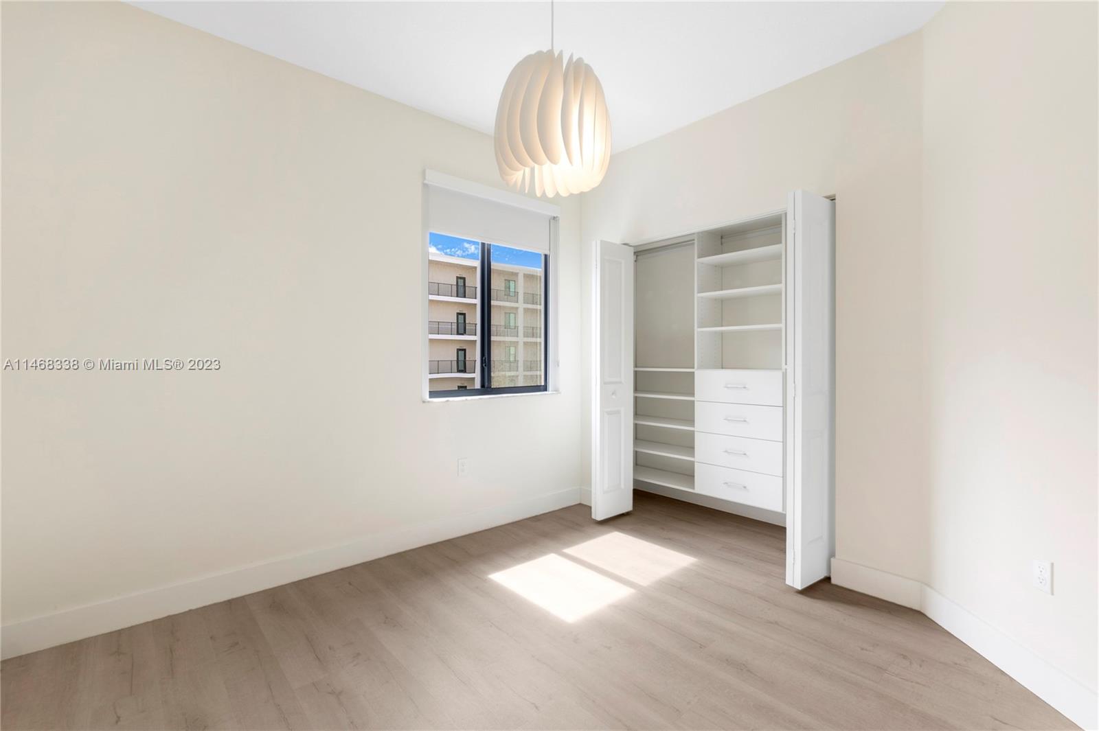 DOWNTOWN DORAL SOUTH PHAS - Residential Lease