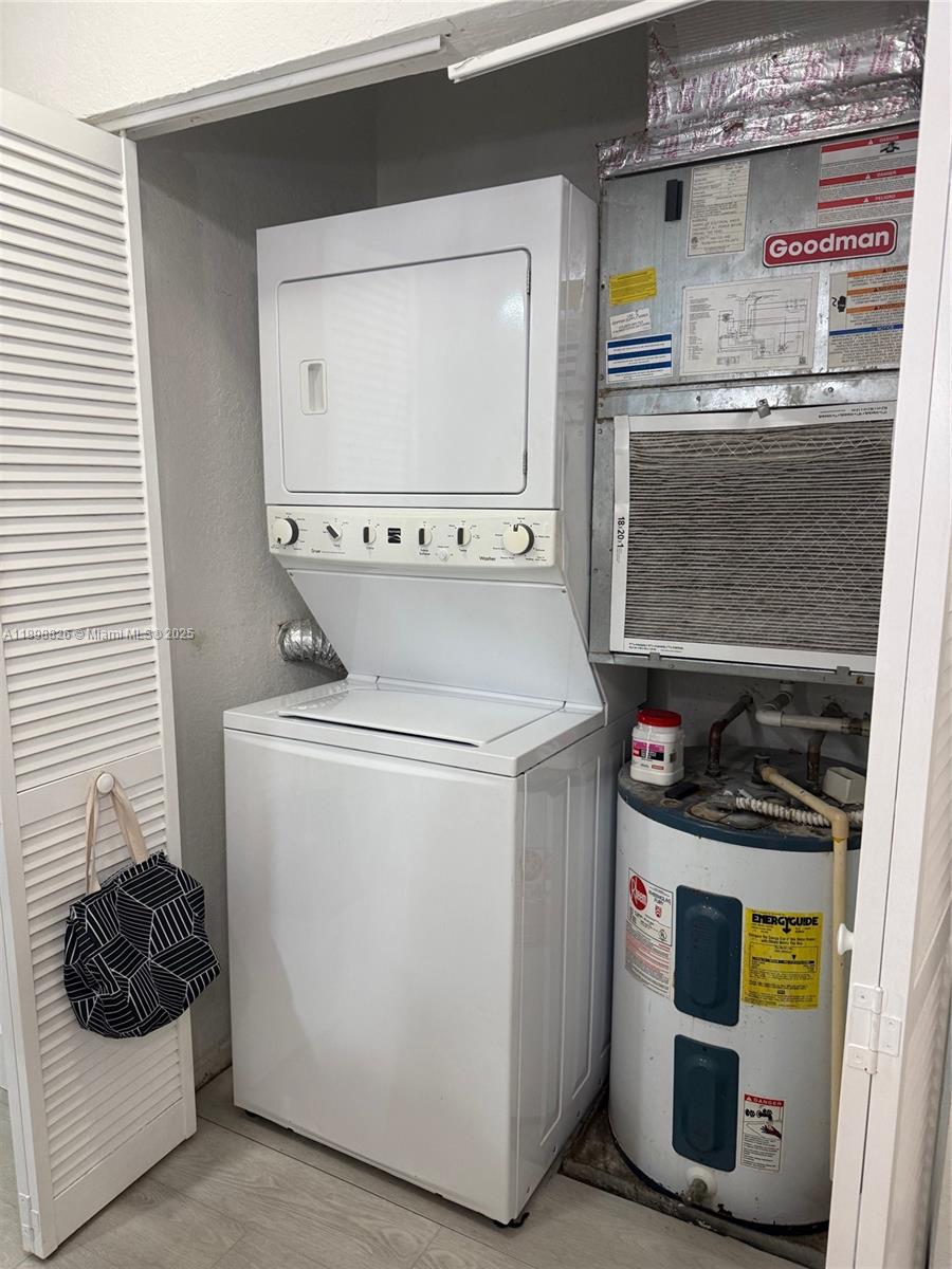 ROYAL RIVER CONDO - Residential Lease