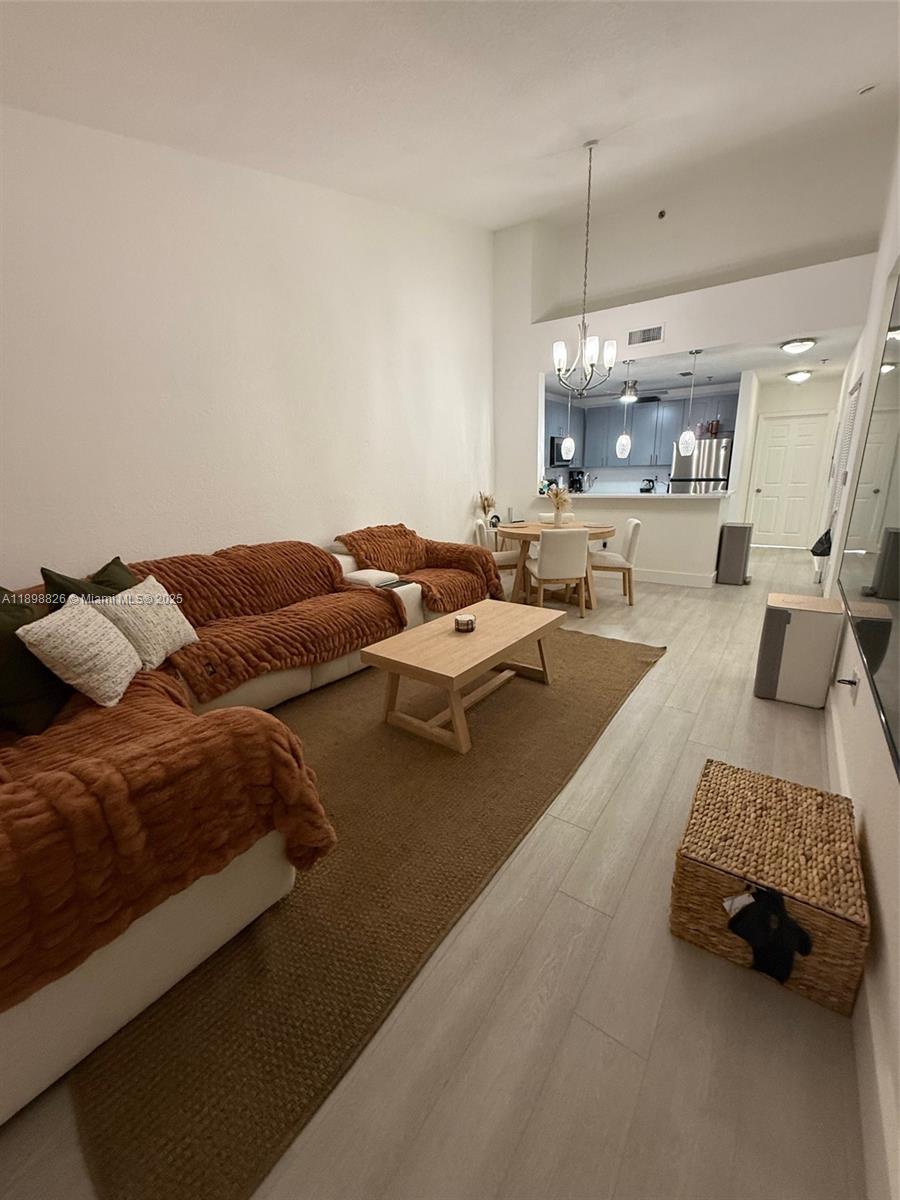 ROYAL RIVER CONDO - Residential Lease