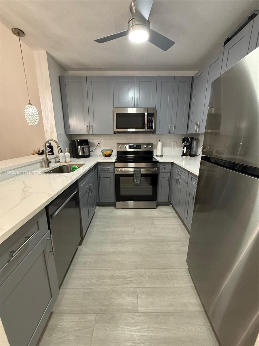 ROYAL RIVER CONDO - Residential Lease