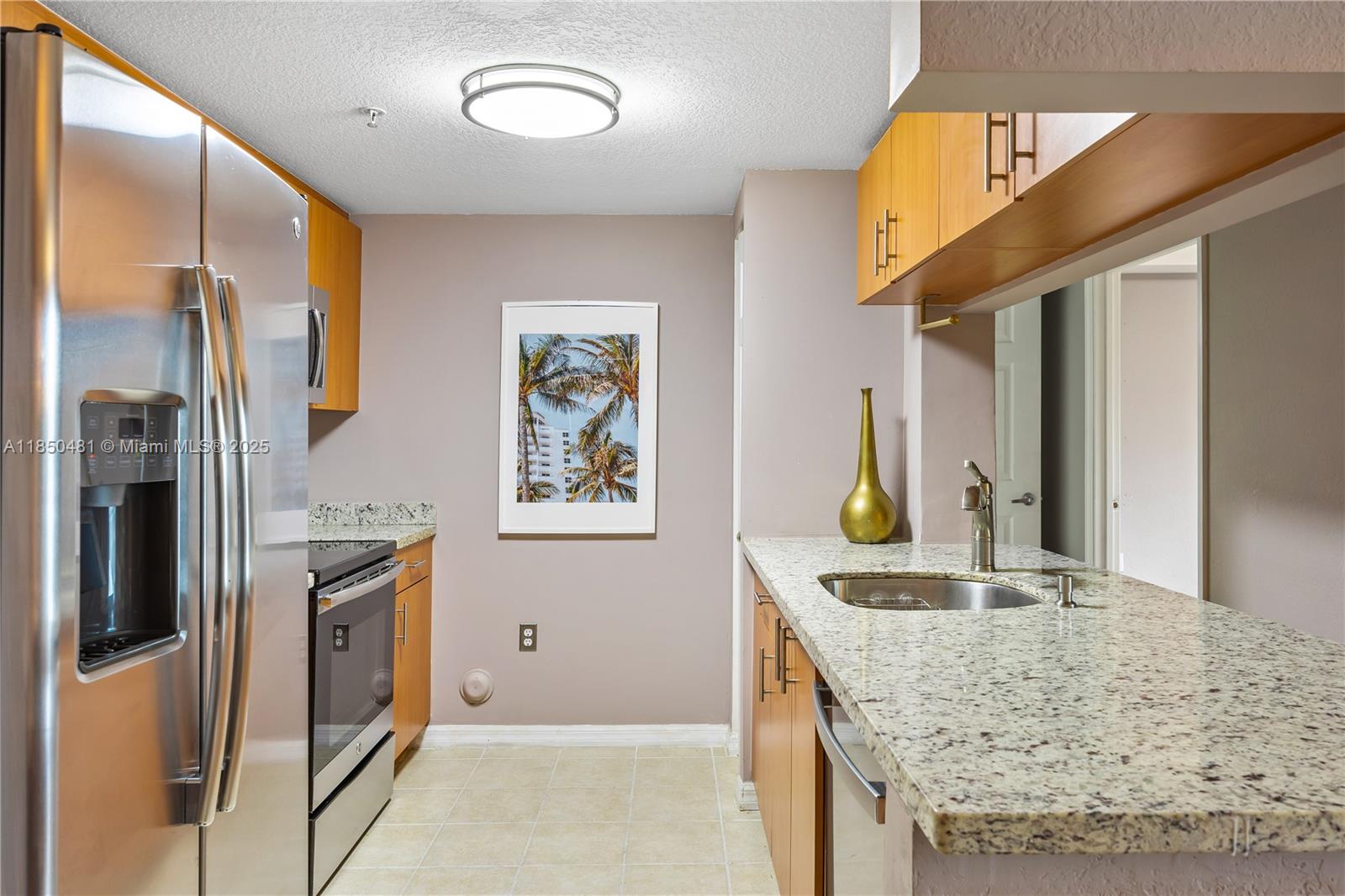 816 NW 11th St 405