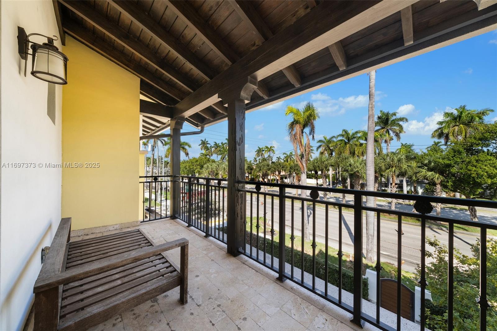 HOLLYWOOD LAKES SECTION - Residential