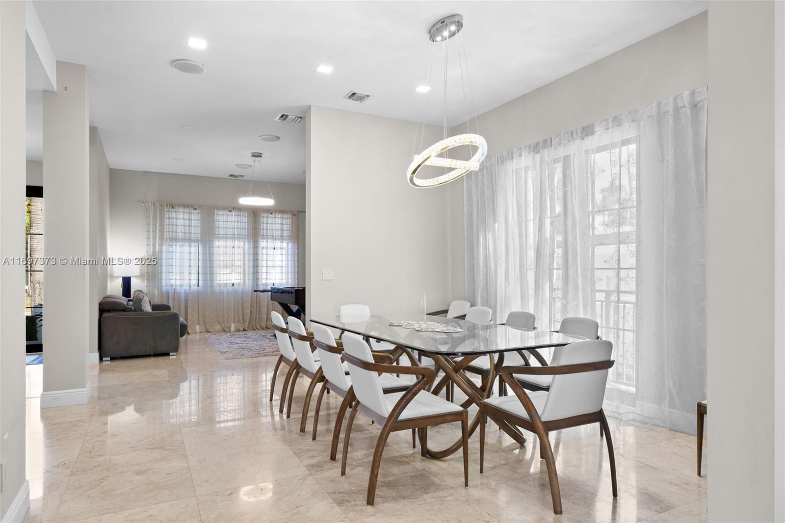 HOLLYWOOD LAKES SECTION - Residential