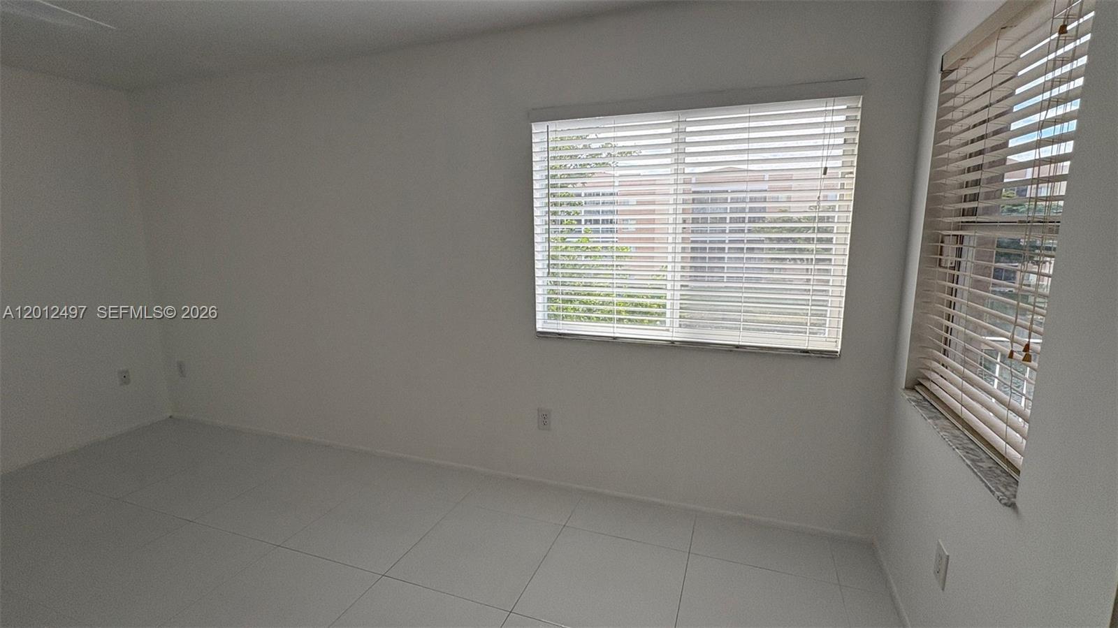 WELDON CONDOMINIUM J - Residential Lease