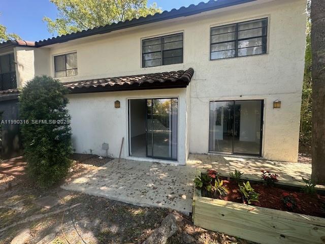 SUNFLOWER CONDO - Residential Lease