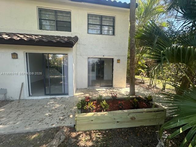 SUNFLOWER CONDO - Residential Lease