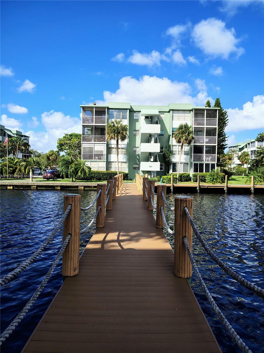 WATERGATE CONDOMINIUM NO - Residential