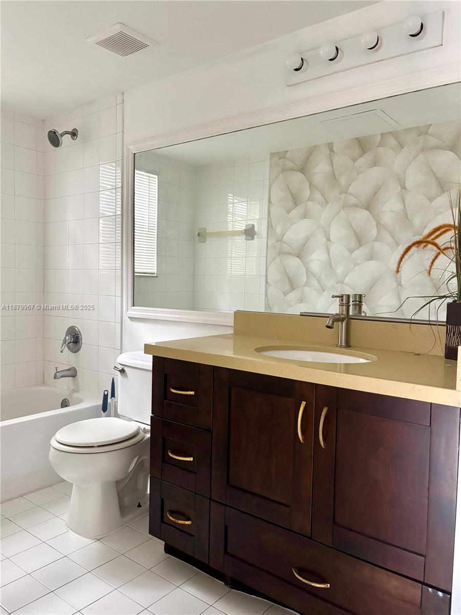 DEVONAIRE CONDO AT PEMBRO - Residential