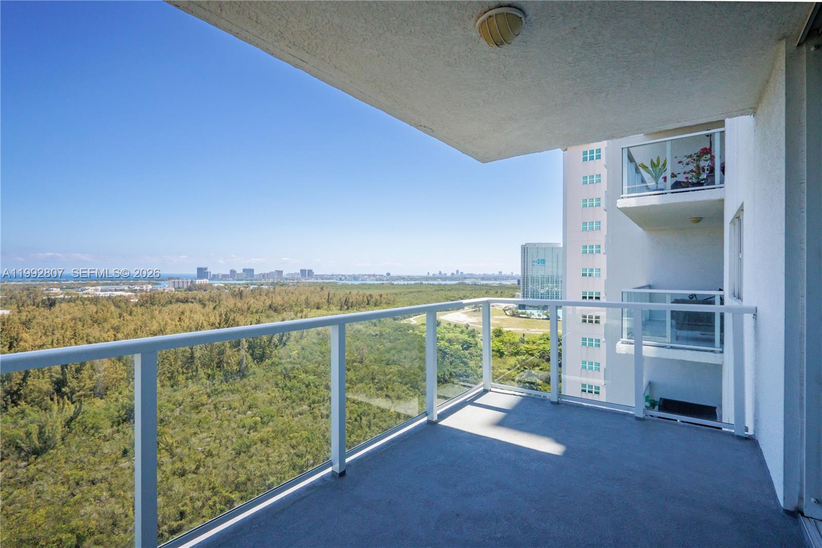 THE OAKS I CONDO - Residential