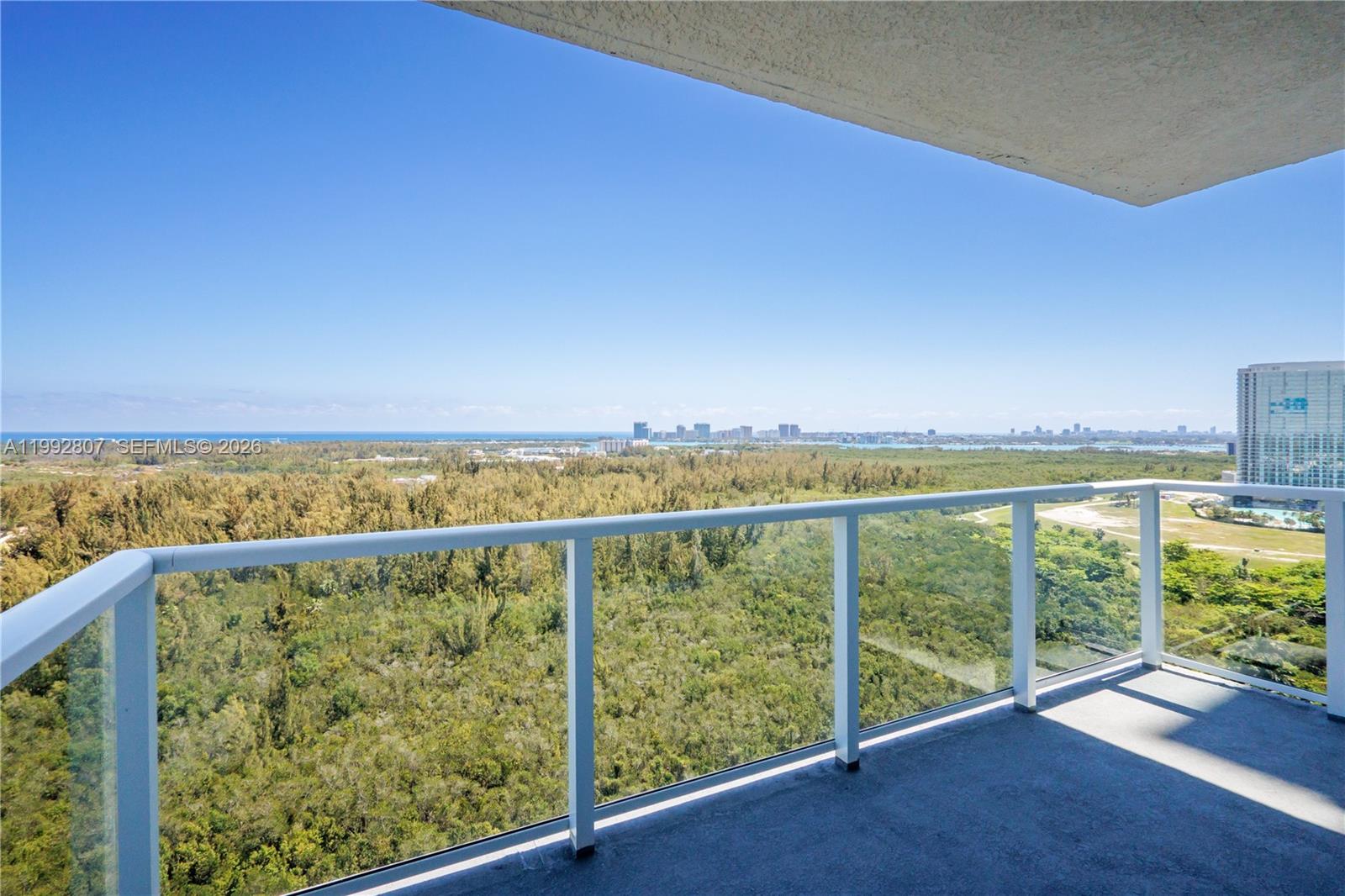 THE OAKS I CONDO - Residential