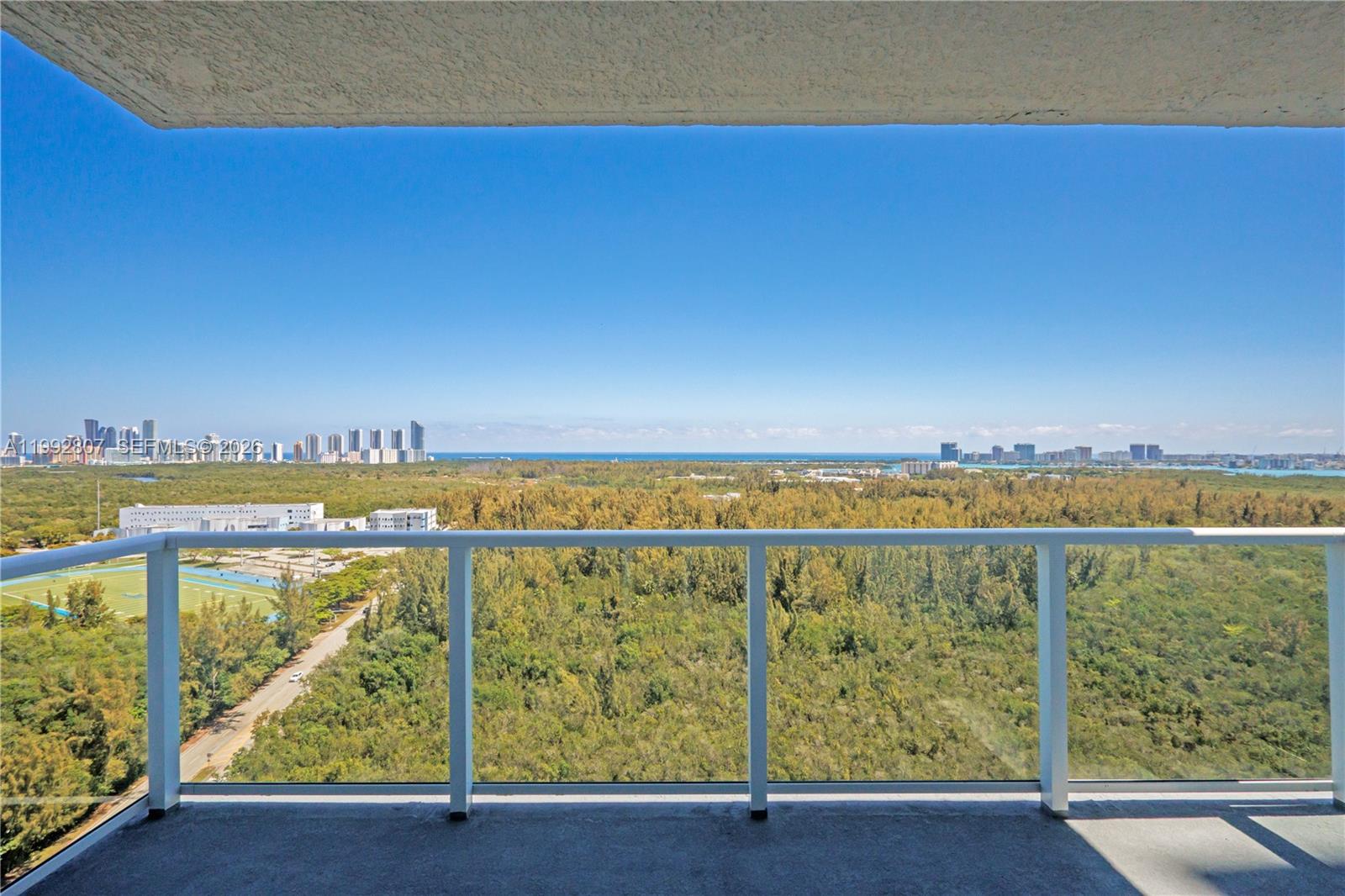 THE OAKS I CONDO - Residential