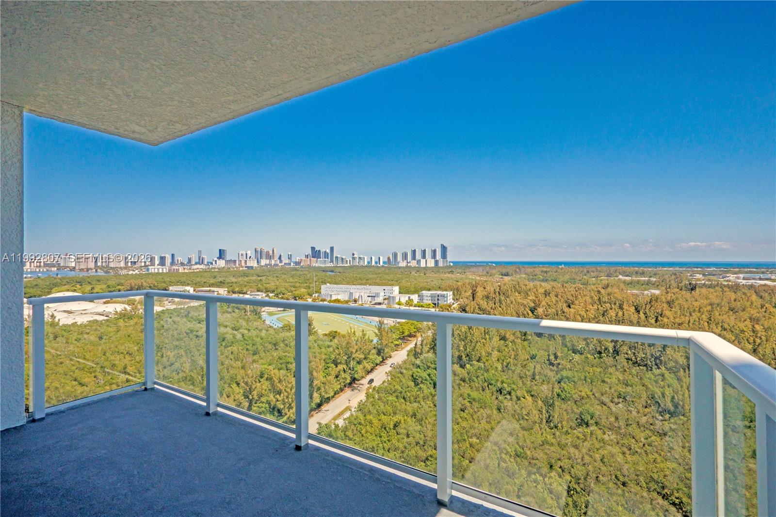 THE OAKS I CONDO - Residential