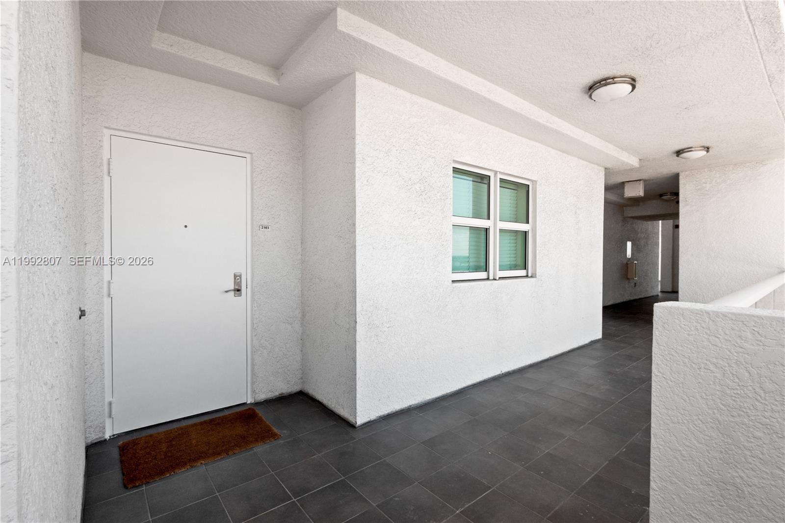 THE OAKS I CONDO - Residential