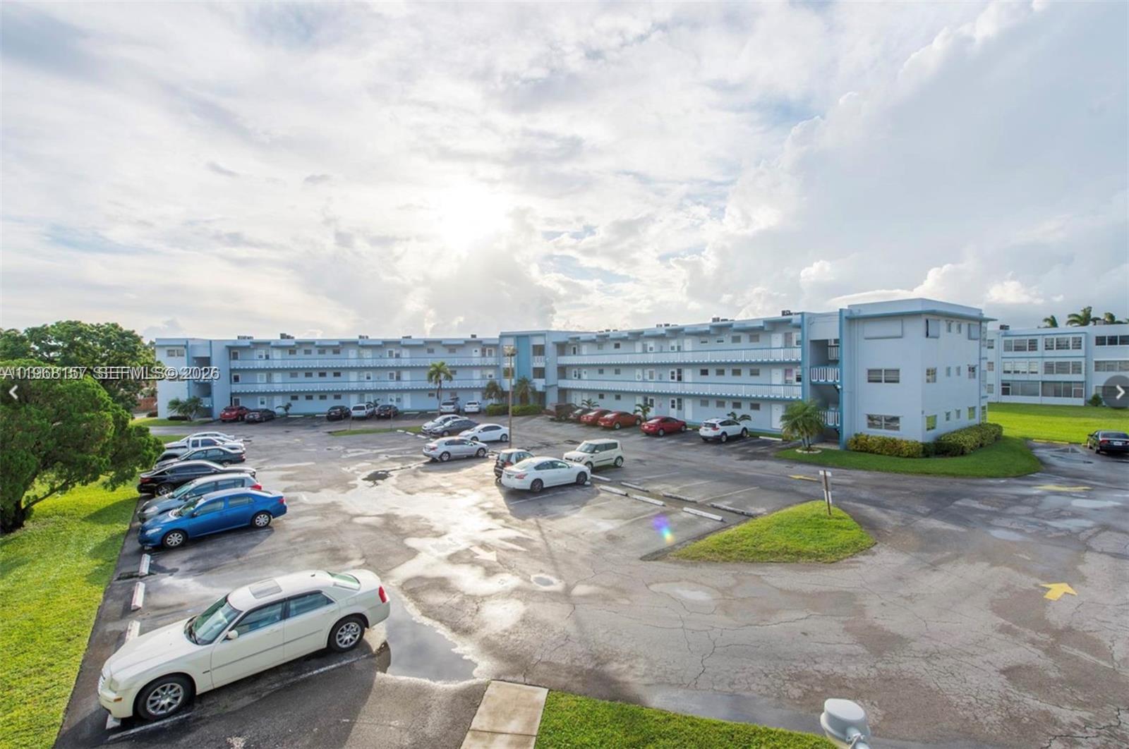 SHERIDAN LAKES CONDO APTS - Residential