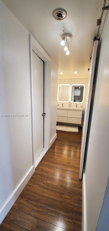 BUCKLEY TOWERS CONDO - EA - Residential