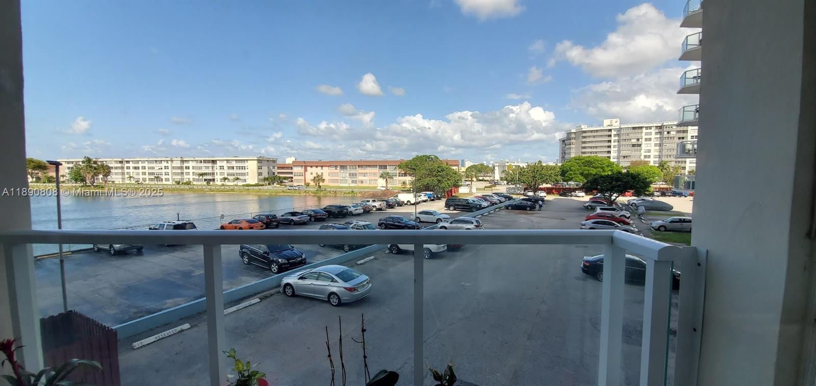BUCKLEY TOWERS CONDO - EA - Residential