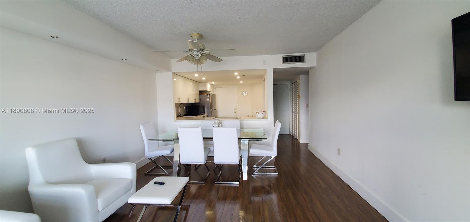 BUCKLEY TOWERS CONDO - EA - Residential