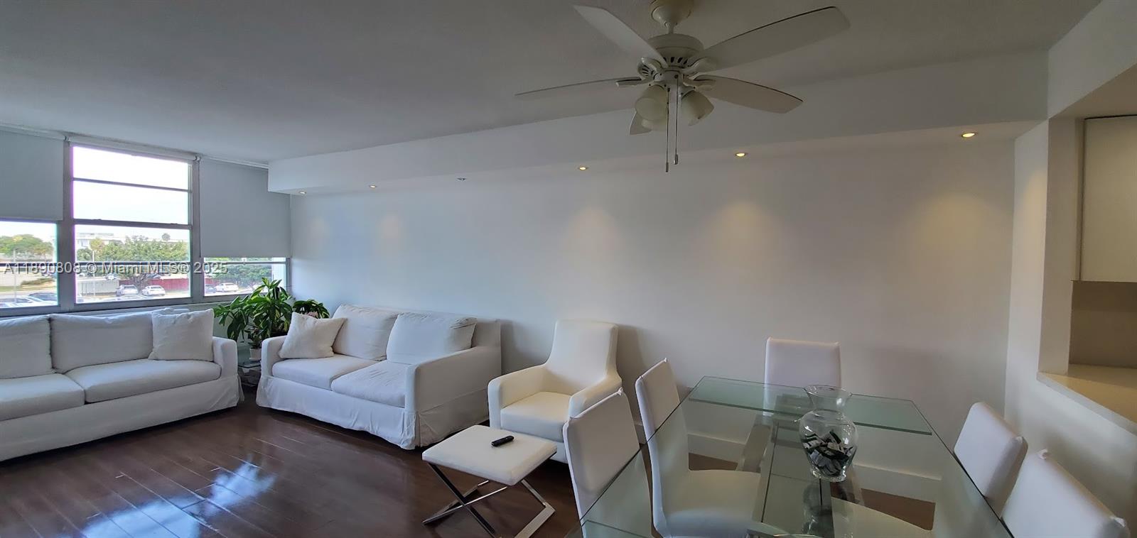 BUCKLEY TOWERS CONDO - EA - Residential