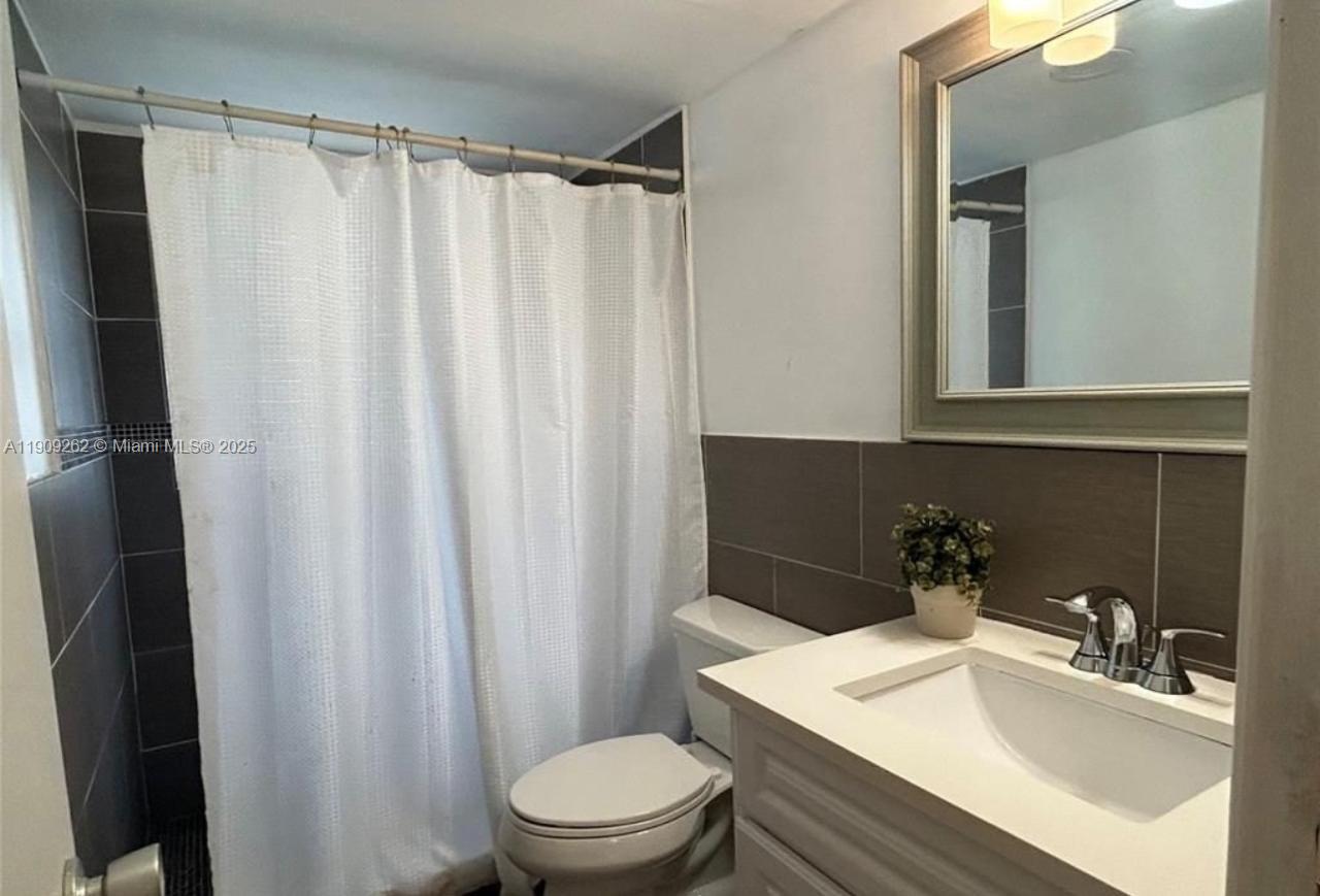 NO 10 PALM-AIRE COUNTRY C - Residential