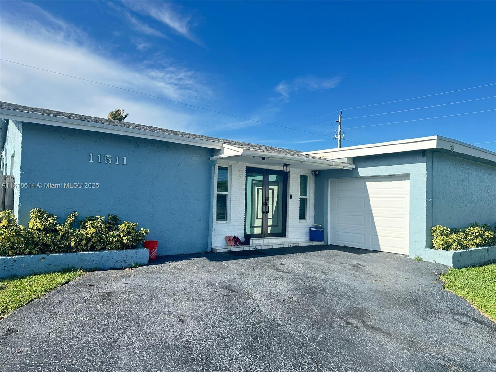 Photo 1 of 11511 Nw 30th Pl, Sunrise, Florida, $575,000, Web #: 11818614