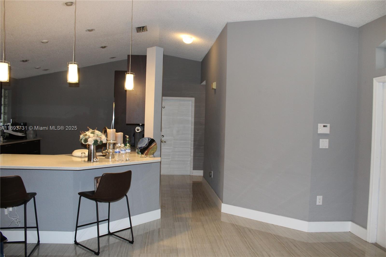 SAPPHIRE SHORES-SAPPHIRE - Residential Lease