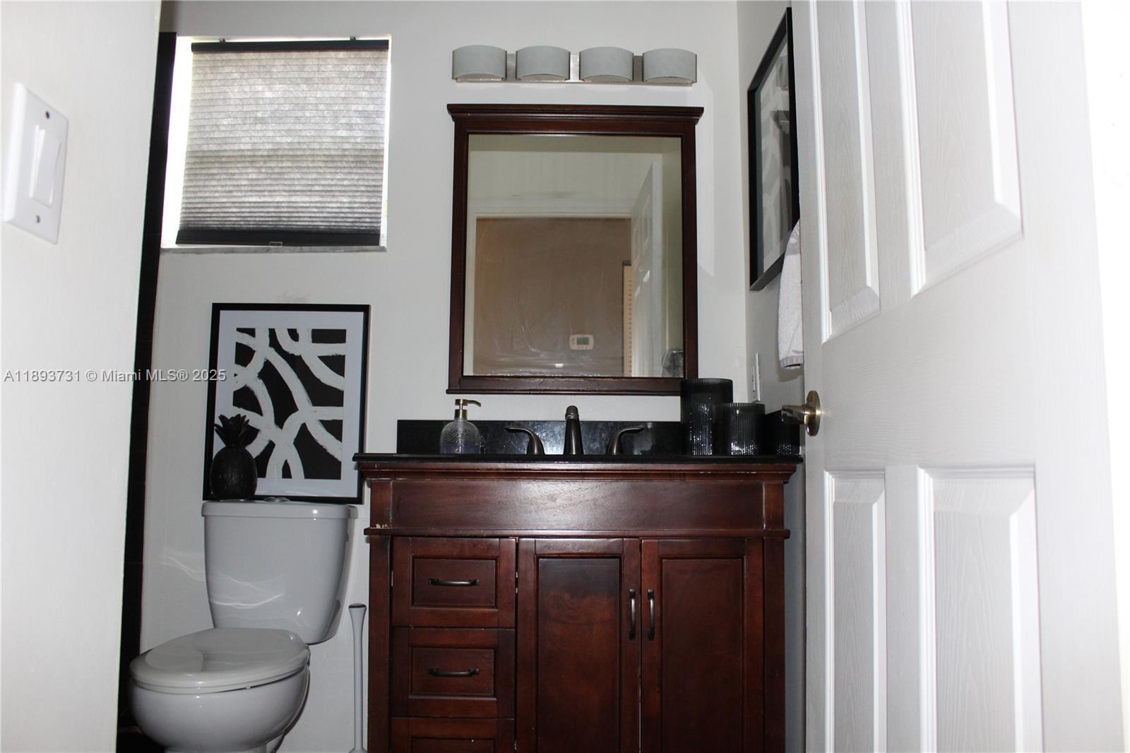 SAPPHIRE SHORES-SAPPHIRE - Residential Lease