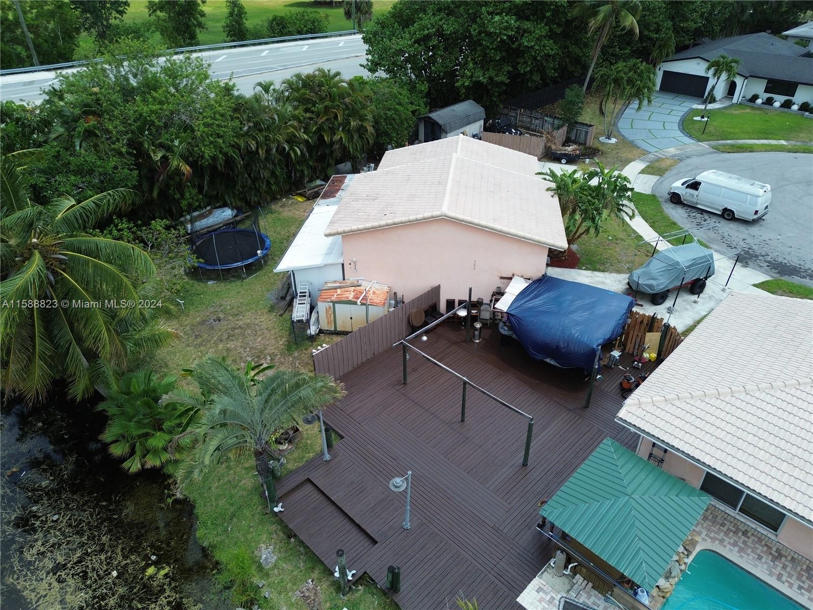 WATERWAY ESTATES SEC THRE - Residential