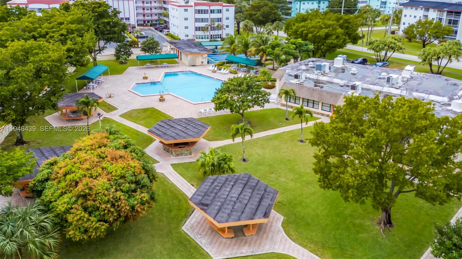 TOPAZ SOUTH CONDO - Residential