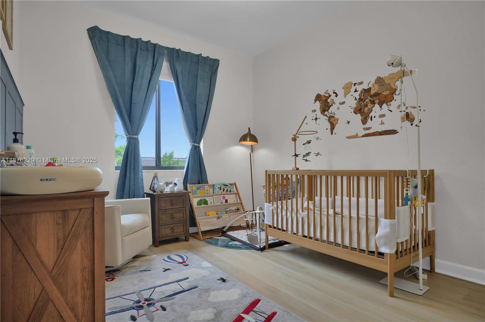 VIA VENTURA NEIGHBORHOOD - Residential