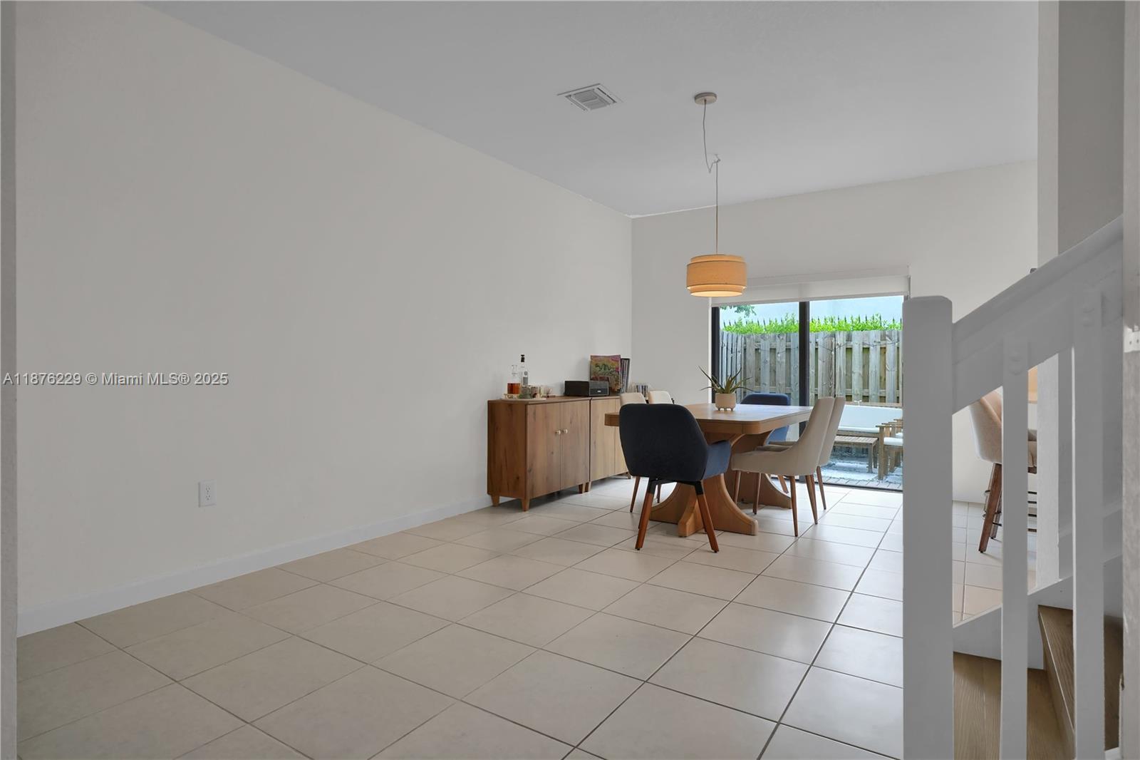 VIA VENTURA NEIGHBORHOOD - Residential