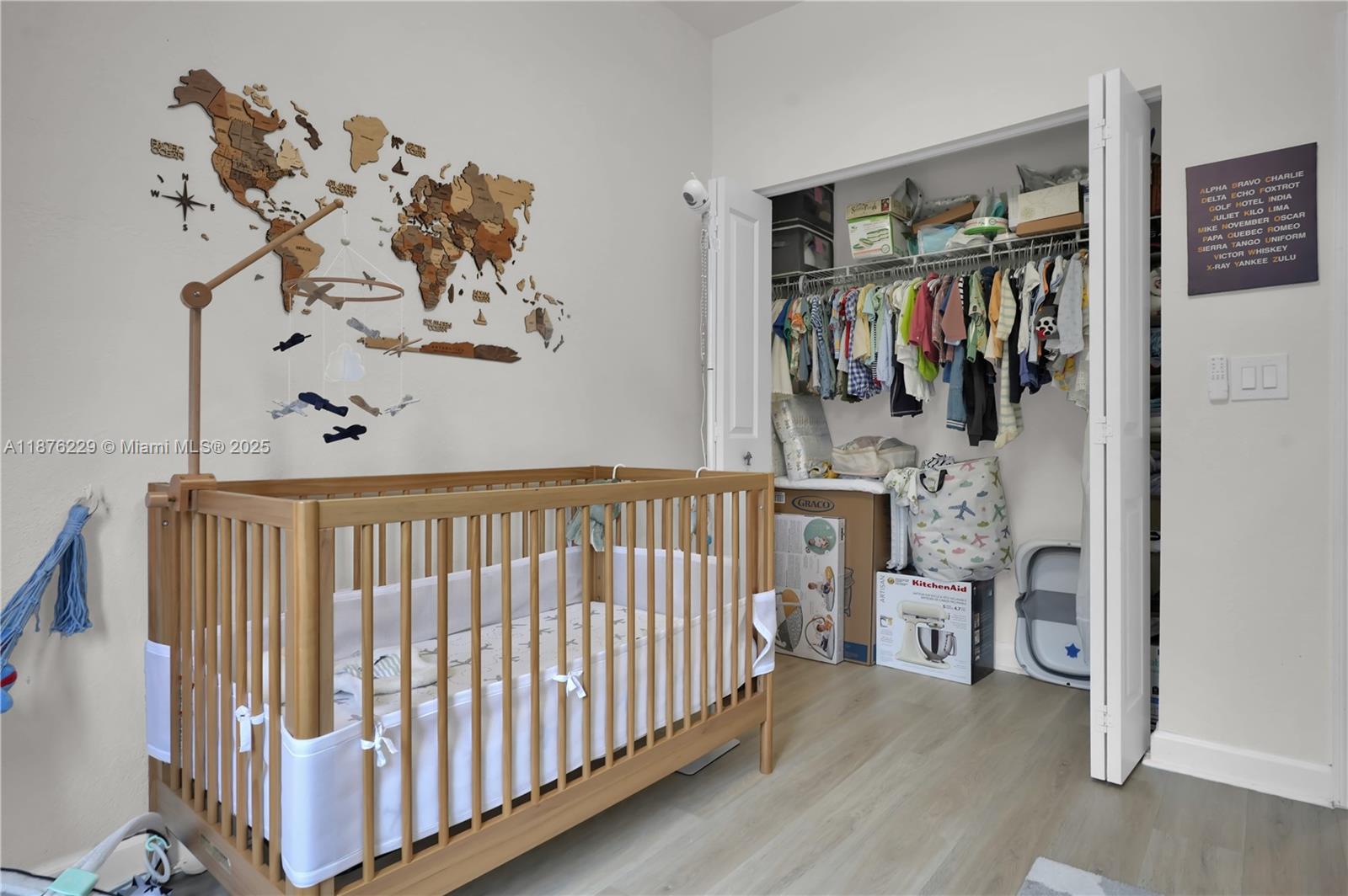 VIA VENTURA NEIGHBORHOOD - Residential