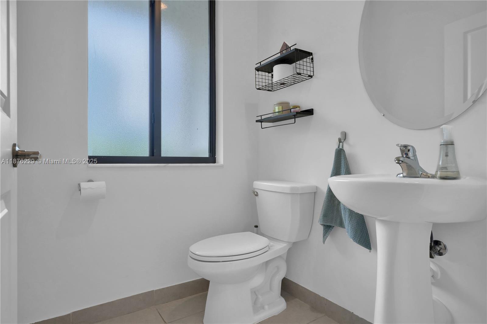 VIA VENTURA NEIGHBORHOOD - Residential