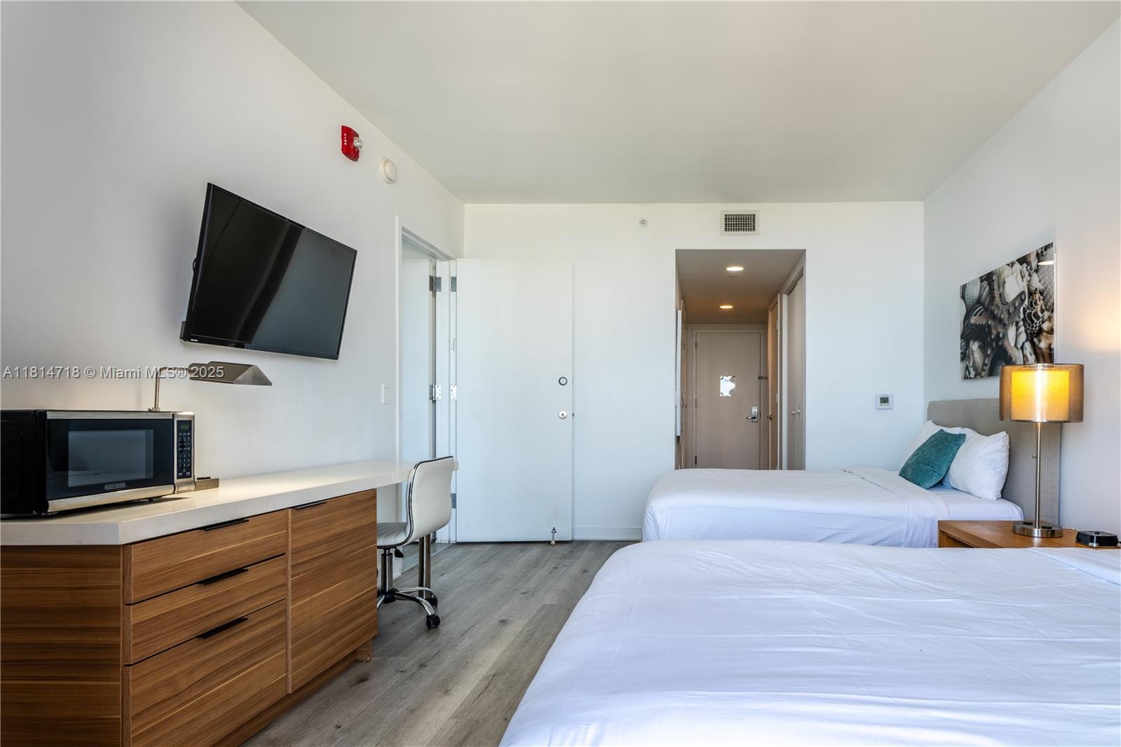 BEACHWALK CONDOMINIUM - Residential