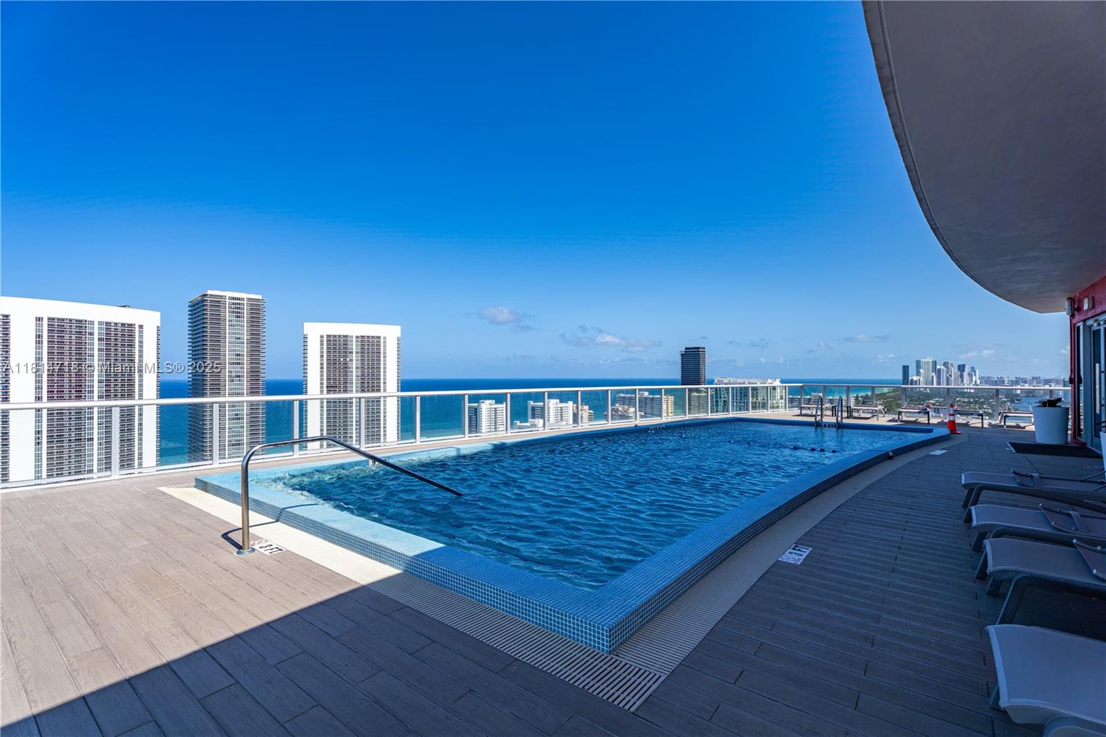 BEACHWALK CONDOMINIUM - Residential
