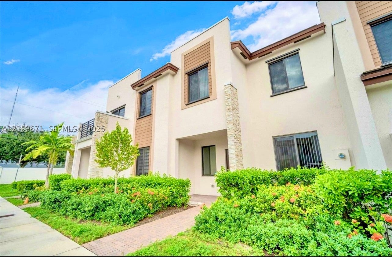 21443 NE 2nd Path, Miami FL 33179