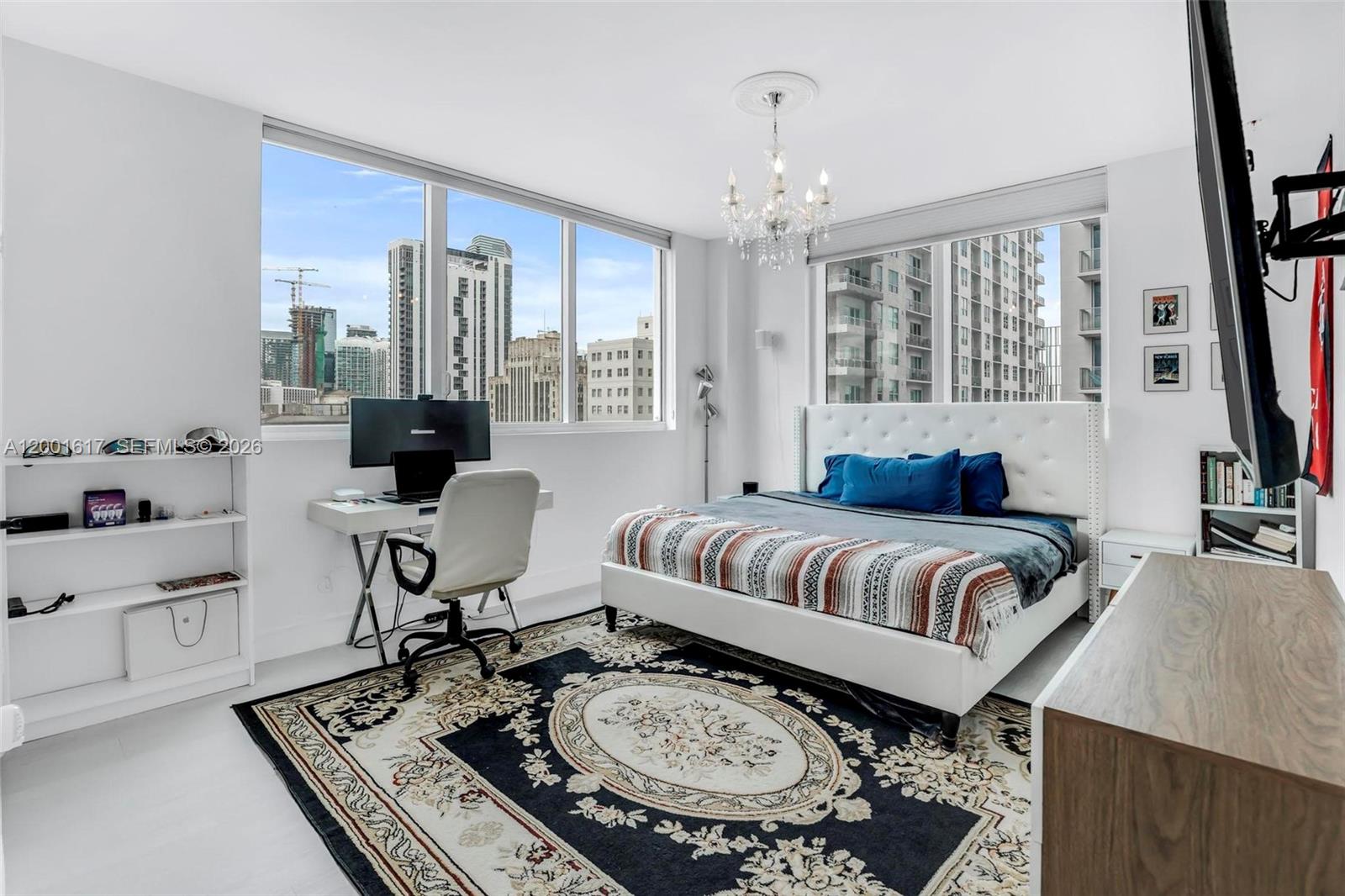 VIZCAYNE SOUTH CONDO - Residential
