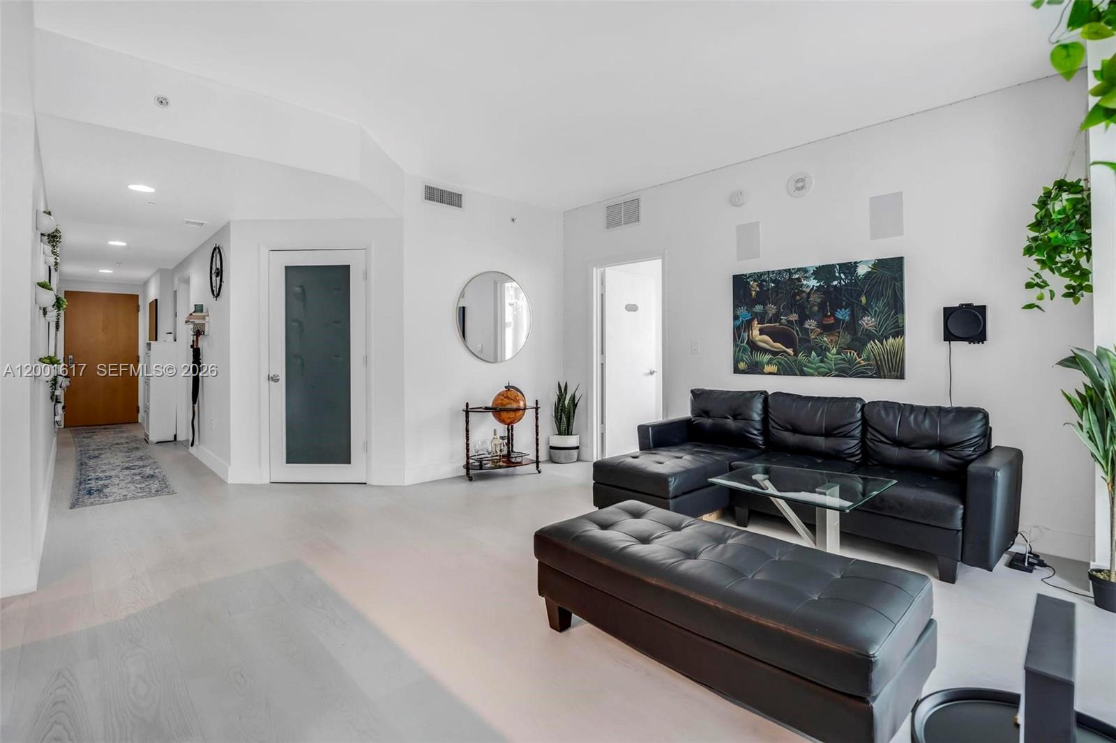 VIZCAYNE SOUTH CONDO - Residential