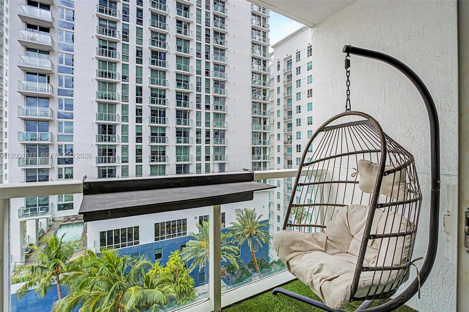VIZCAYNE SOUTH CONDO - Residential
